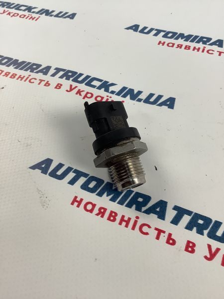 Датчик давления топлива в топливном рельсе BOSCH (Common Rail) 0281002930 фото