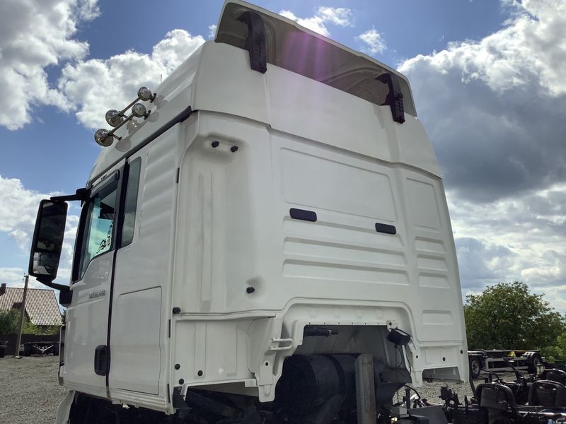 Кабина MAN TGX средняя 81600007848 фото